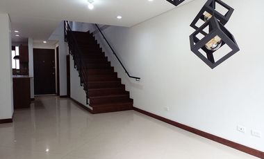 PR21346 Casa en arriendo en el sector Loma del Atravezado