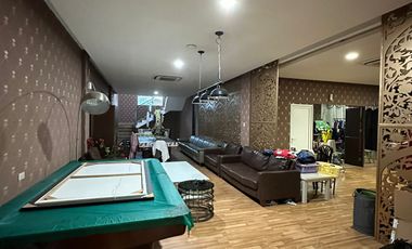 Dijual Rumah Bagus di PIK Camar Semifurnished 3 Lt Ada Lift