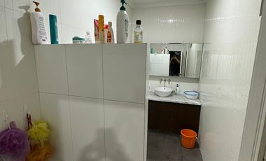 Dijual Rumah Bagus di PIK Camar Semifurnished 3 Lt Ada Lift
