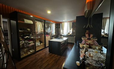 Dijual Rumah Bagus di PIK Camar Semifurnished 3 Lt Ada Lift