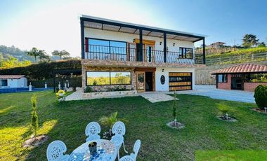 FINCA EN RIONEGRO