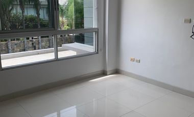 ALQUILO AMPLIA CASA EN SAMBORONDÓN - 1 DORMITORIO EN LA PLANTA BAJA