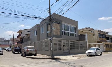 Casa de Venta en Alborada 10, Guayaquil