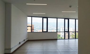 PR20315 Oficina en venta en el sector Milla de Oro