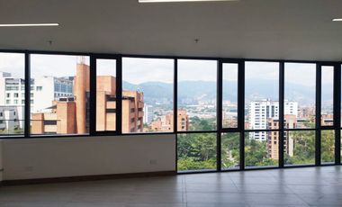 PR20315 Oficina en venta en el sector Milla de Oro