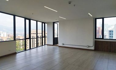 PR20315 Oficina en venta en el sector Milla de Oro