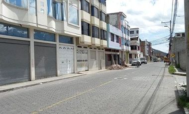 Casa de venta en Otavalo, calle Sucre, 929 m2