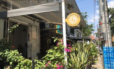 Venta de Hostal y Locales Comerciales Laureles