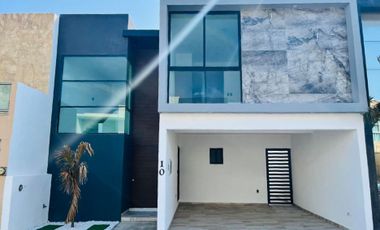 Casa en venta en Veracruz con alberca, Fracc. lomas del sol. riviera veracruzana.