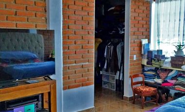 EXCELENTE OPORTUNIDAD DE CASA CON TERRENO VISTAS PANORAMICAS,