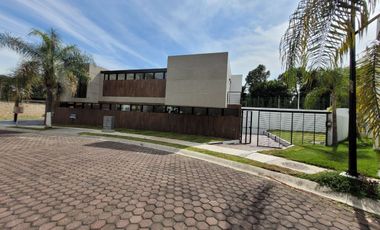 Se vende casa en Bosques de Santa Anita