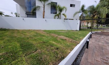 Se vende casa en Bosques de Santa Anita