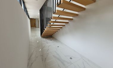 Se vende casa en Bosques de Santa Anita