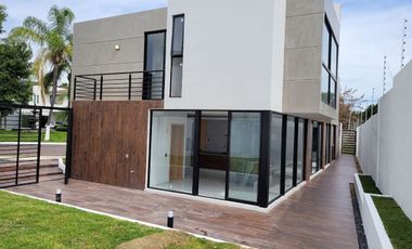 Se vende casa en Bosques de Santa Anita