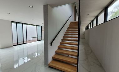 Se vende casa en Bosques de Santa Anita