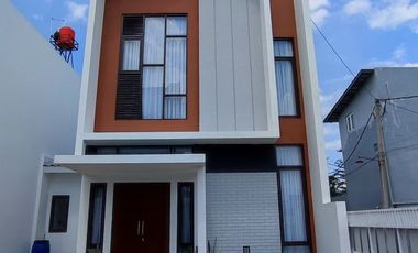 Rumah Ilu Arcamanik Antapani, Baru 2/1 LANTAI, Murah Mewah Strategis New di Kota Bandung Jual Dijual