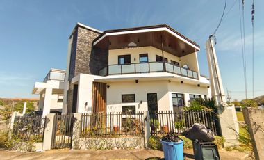 Luxurious 2BR House and Lot for Sale in Miami South Forbes Cavite City