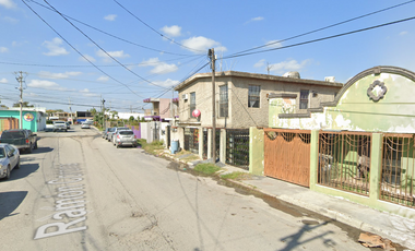 Atenció!! Venta de Casa en Remate Excelente Ubicación  Col. Longoria, Reynosa Tmaulipas.