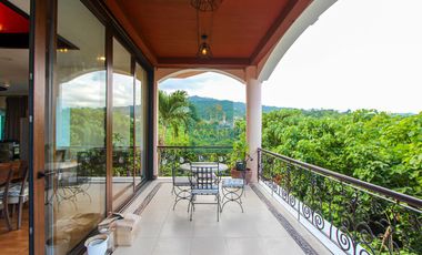 Elegant 5-Bedroom House and Lot with Swimming Pool in Maria Luisa Estate Park - A Timeless Masterpiece of Luxury!