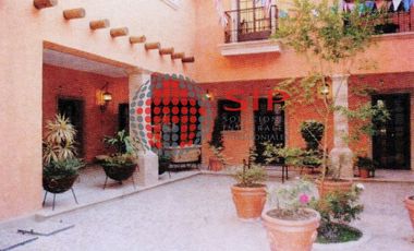 ¡EXCELENTE LOCAL COMERCIAL EN RENTA EN EL CENTRO DE TONALÁ!