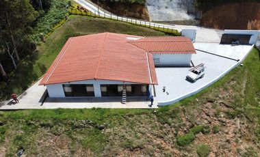 Venta de casa finca en Marinilla, Antioquia