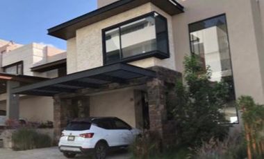 Hermosa casa en venta en zona esmeralda de diseño exclusivo