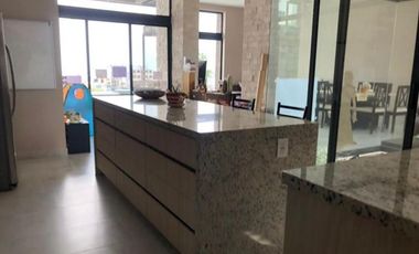 Hermosa casa en venta en zona esmeralda de diseño exclusivo