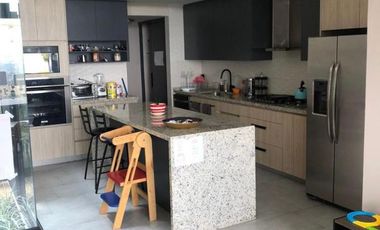 Hermosa casa en venta en zona esmeralda de diseño exclusivo