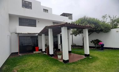 Casa, 362 m2, 4 dorms, 4 baños, jardin, terraza, 2 estac, ideal Proyecto.