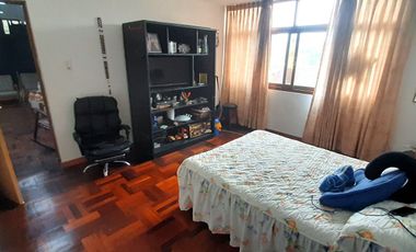 Casa, 362 m2, 4 dorms, 4 baños, jardin, terraza, 2 estac, ideal Proyecto.