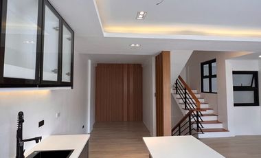 Modern Luxury in Brgy Malamig, Mandaluyong Townhouses For SALE : 4-Storey Townhouse Enclave with Spacious Living | Semi-Furnished | 2-3 Car Garage