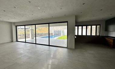 CASA EN VENTA EN LOMAS DE COCOYOC