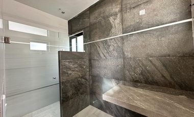 CASA EN VENTA EN LOMAS DE COCOYOC