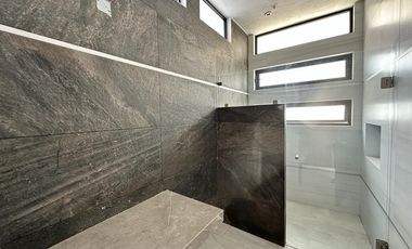 CASA EN VENTA EN LOMAS DE COCOYOC