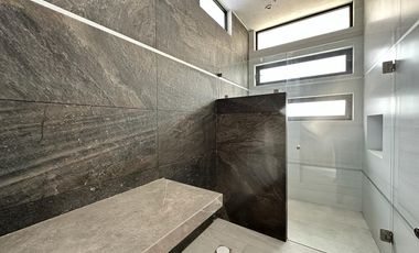 CASA EN VENTA EN LOMAS DE COCOYOC