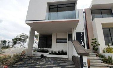 CASA EN VENTA EN LOMALTA TRES MARIAS MORELIA