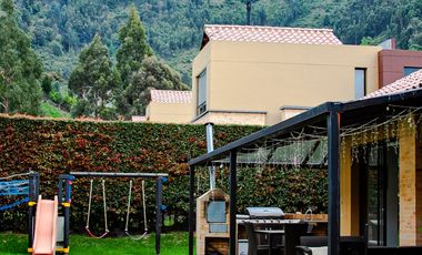 Venta Excelente Casa Conjunto Kalamary, Chia - Recorrido Virtual 360º