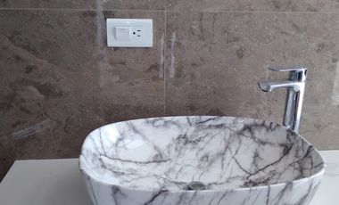 VENTA DE CASA DE ESTRENO EN ISLA MOCOLI - ETAPA DUBAI