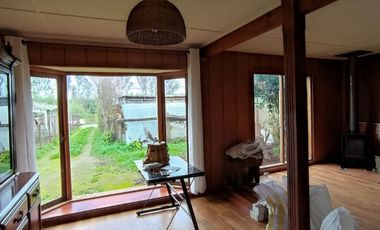 San José, céntrica casa 85 MT2 $ 184.000.000.