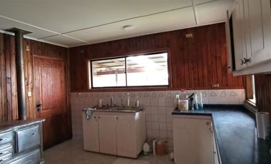 San José, céntrica casa 85 MT2 $ 184.000.000.