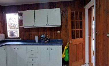 San José, céntrica casa 85 MT2 $ 184.000.000.