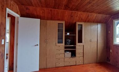 San José, céntrica casa 85 MT2 $ 184.000.000.
