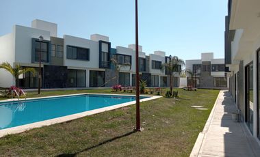 $1,689,660 Una Casa con Alberca SemiOlímpica Tezoyuca Emiliano Zapata Morelos