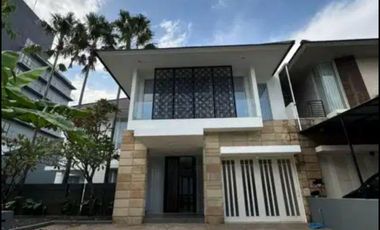 Rumah Private Pool Siap Huni di Perumahan Royal Residence Surabaya