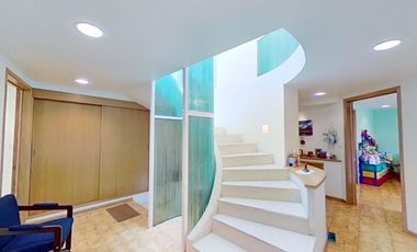 Casa en Venta en Pedregal de Echegaray, Naucalpan
