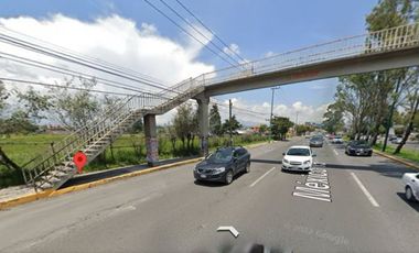Terreno en venta en Zinacantepec en Av. Adolfo López Mateos para desarrollo.