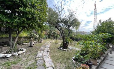 LUXURY VILLA IN THE CENTER / VILLA LUJOSA EN CENTRO