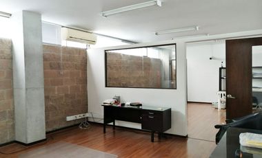PR15646 Oficina en arriendo en el sector Aguacatala, Medellin