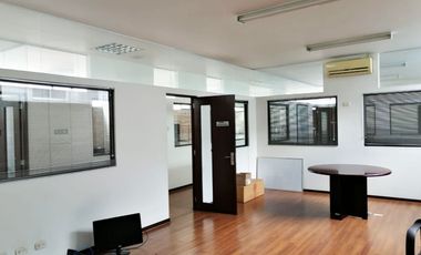 PR15646 Oficina en arriendo en el sector Aguacatala, Medellin