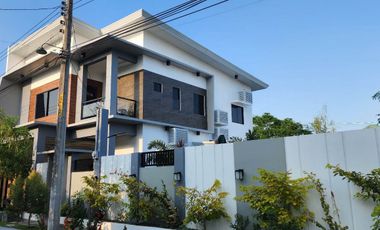 MODERN HOUSE WITH SWIMMING POOL AND KUBO FOR SALE IN SAN FERNANDO PAMPANGA